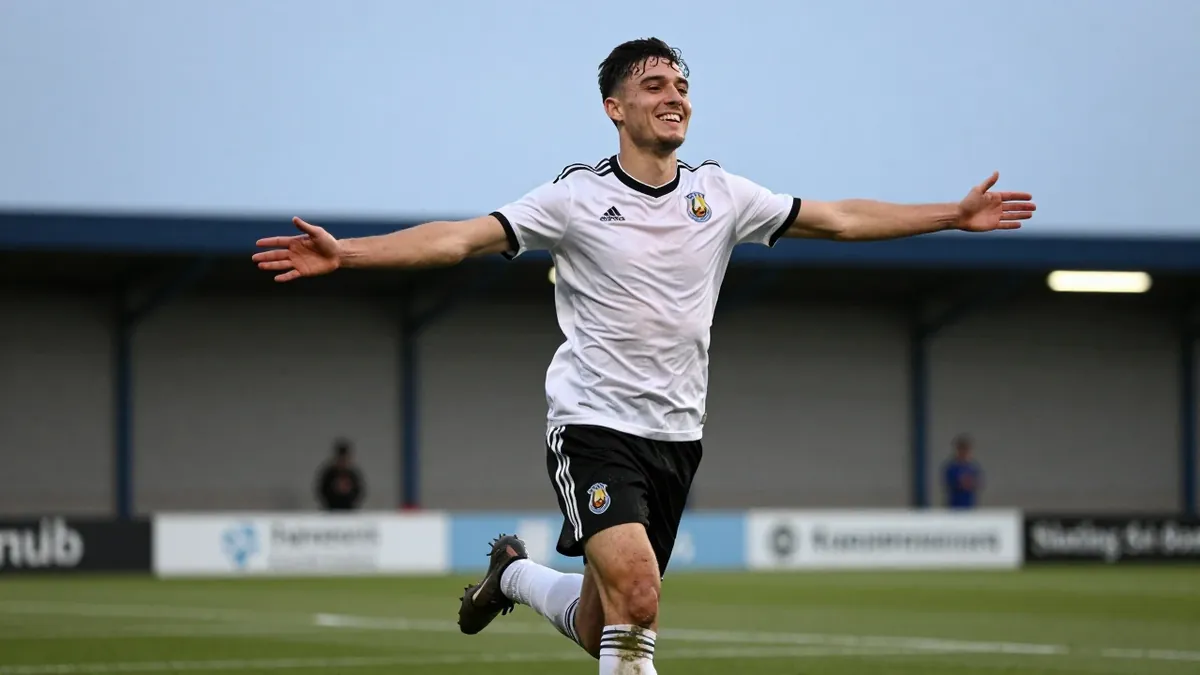 Dajaune Brown scored his first goal for Derby County in a 2-0 win over Oldham, a result that lifts the Rams off the foot...
