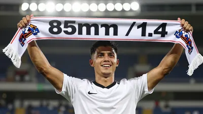 Derby County have re-signed midfielder David Ozoh from Crystal Palace and brought back defender Eiran Cashin, while...